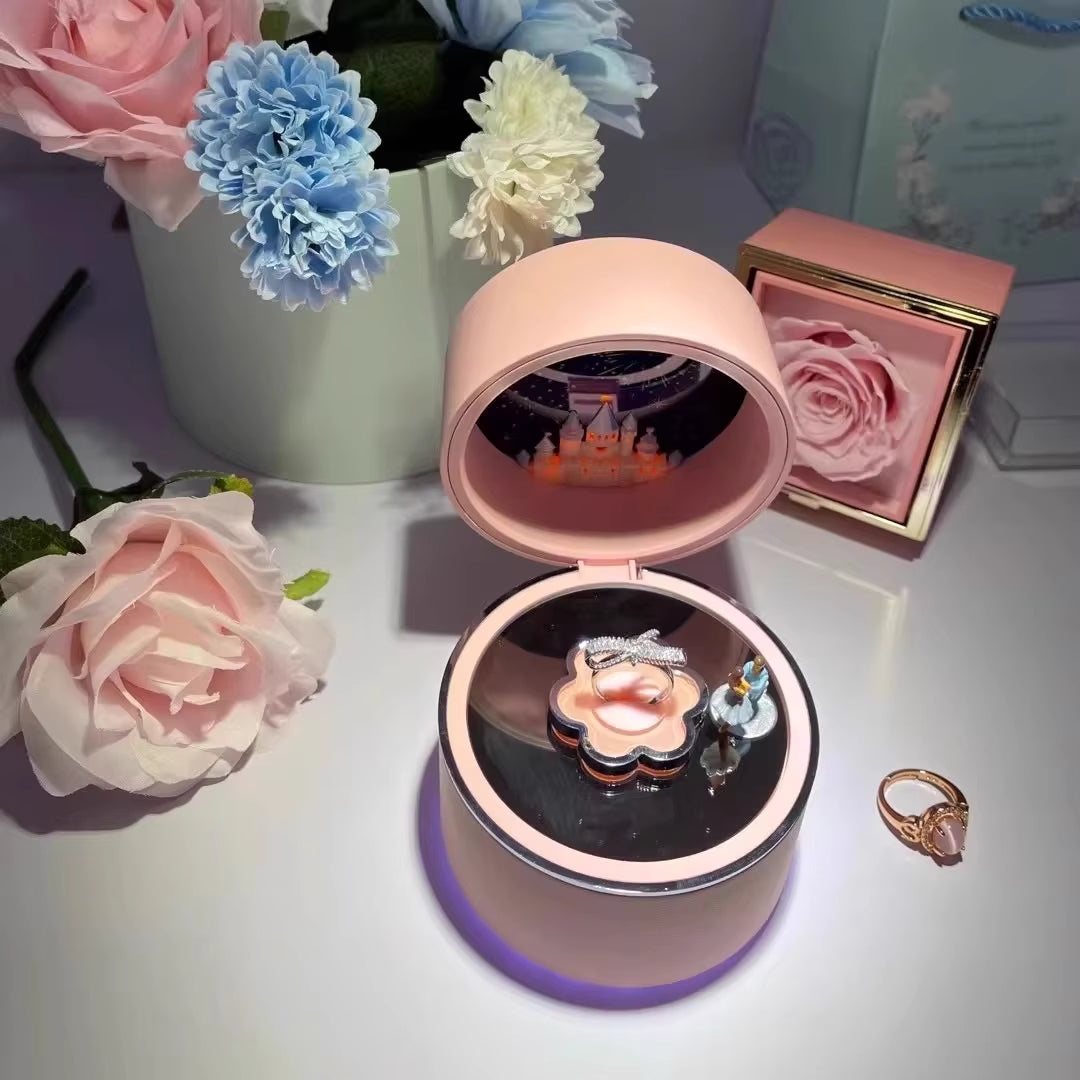 The Love ™ Round Ring Box