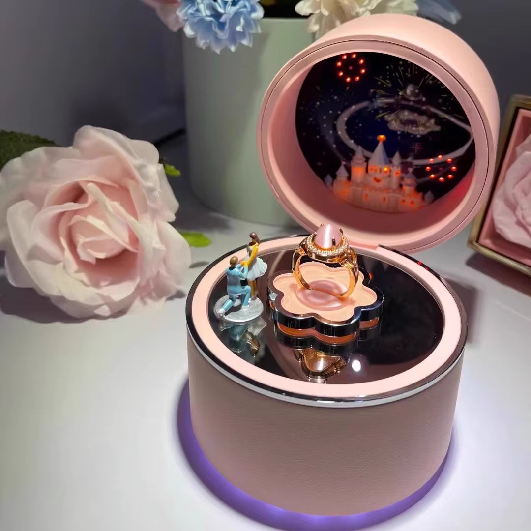 The Love ™ Round Ring Box
